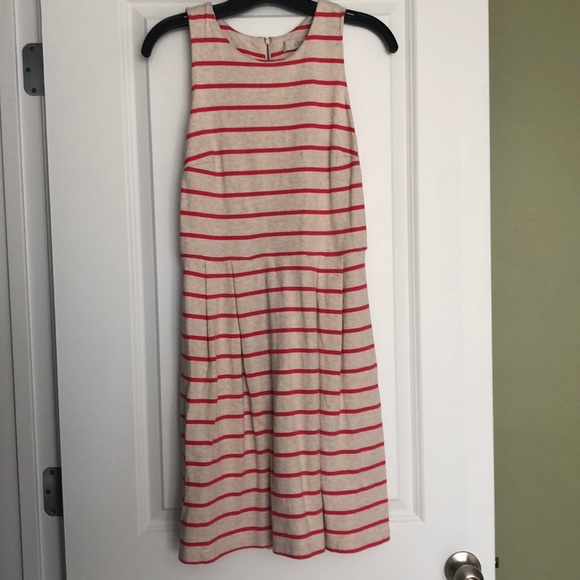 LOFT Dresses & Skirts - LOFT Sleeveless Dress